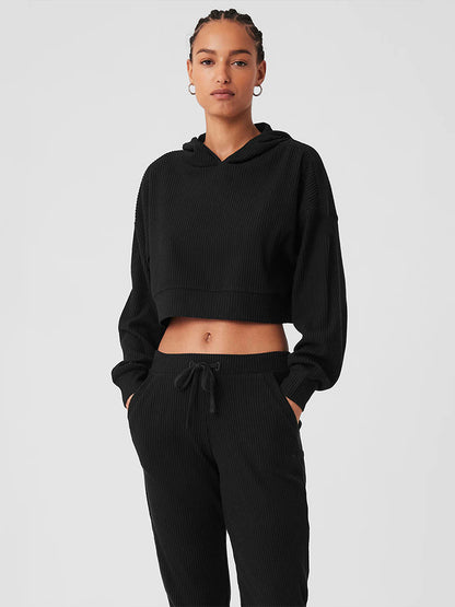 Women casual crop sweatshirt and chic thin jogging pants Chic and Style