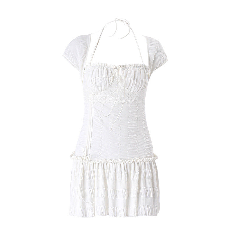 Robe mini à manches courtes pour femmes avec détails volantés et coupe cintrée Chic und Stil