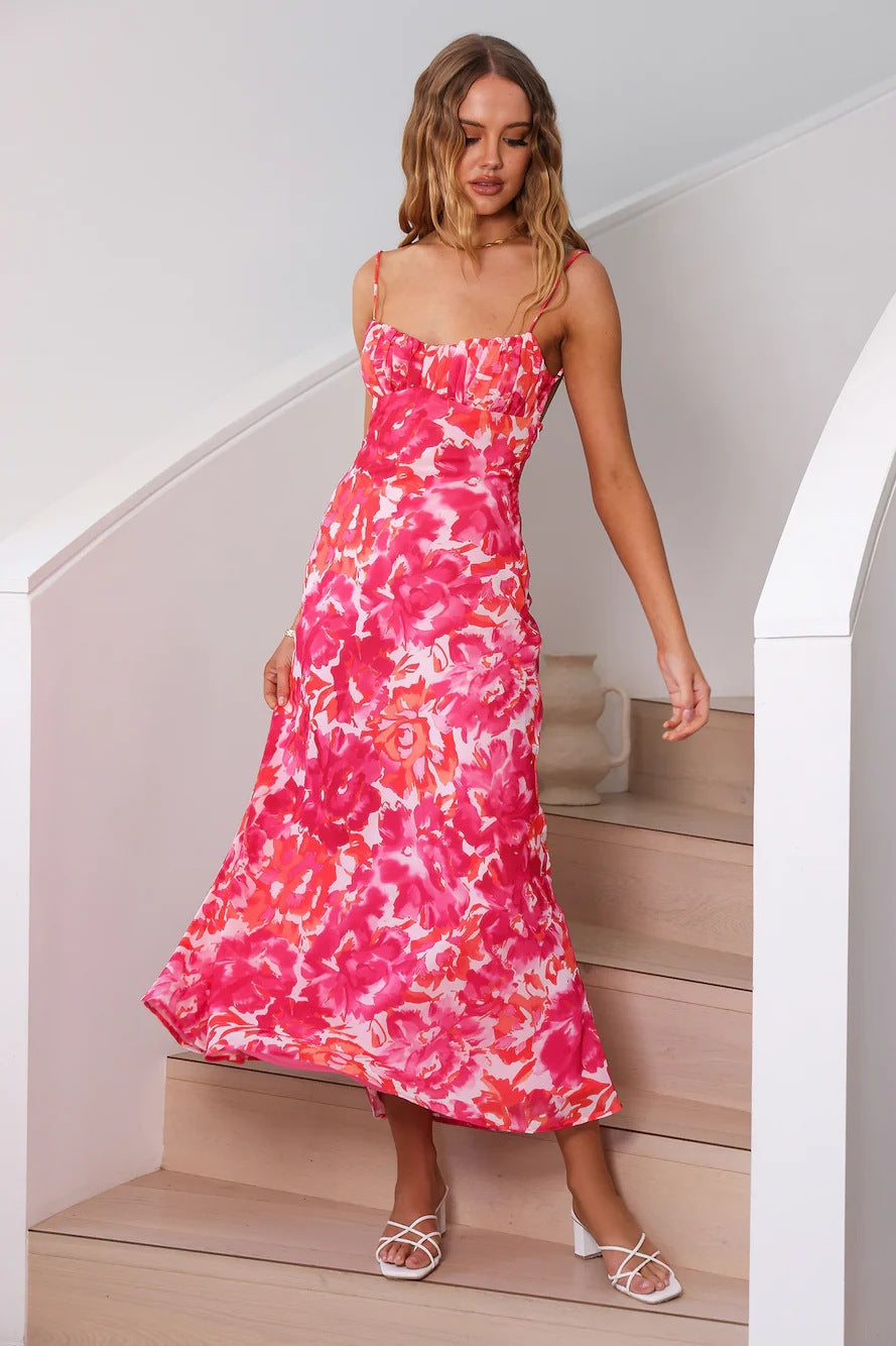 Robe Maxi Fleur Damen avec ourlet volants Chic und Stil