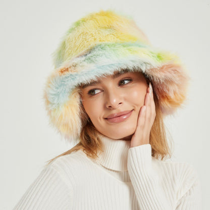Chapeau en fausse fourrure tendance pour femmes avec dégradé de couleurs Chic und Stil
