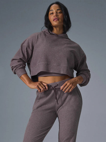 Women casual crop sweatshirt and chic thin jogging pants Chic and Style