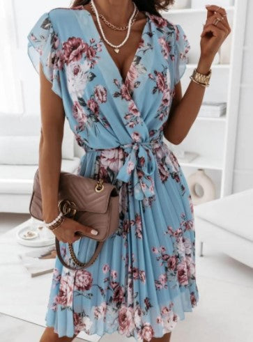 Robe à fleurs pour femmes avec des volants Chic und Stil