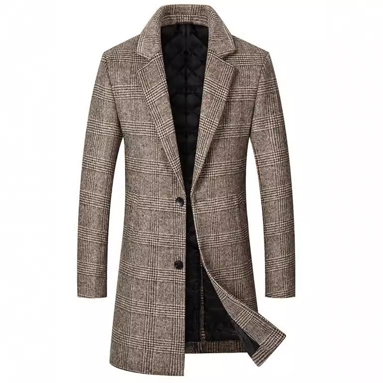 Elegant classic checkered coat for men with double row of buttons Chic und Stil