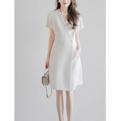 Robe enroulée élégante pour femmes avec poches Chic und Stil