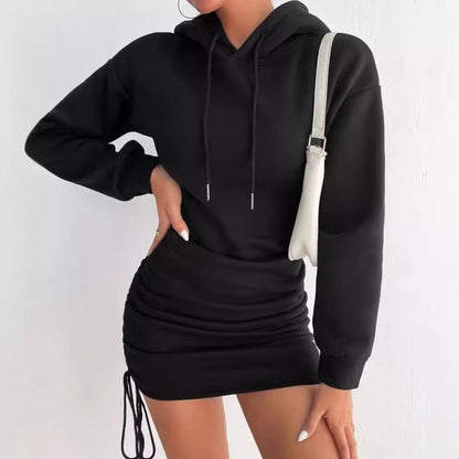 Robe à capuche pour femmes avec ourlet froncé et coupe confortable Chic und Stil