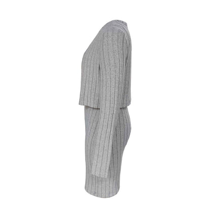 Robe maxi ajustée pour femmes avec structure côtelée enregistrée et cardigan léger Chic und Stil
