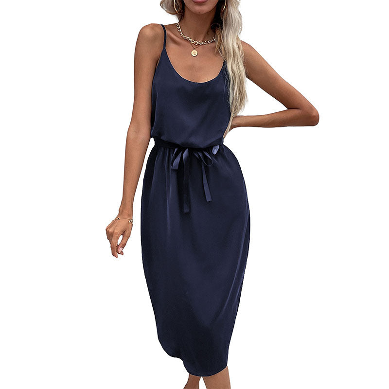 Robe mi-longue à bretelles spaghetti réglables pour femmes avec ceinture nouée Chic und Stil