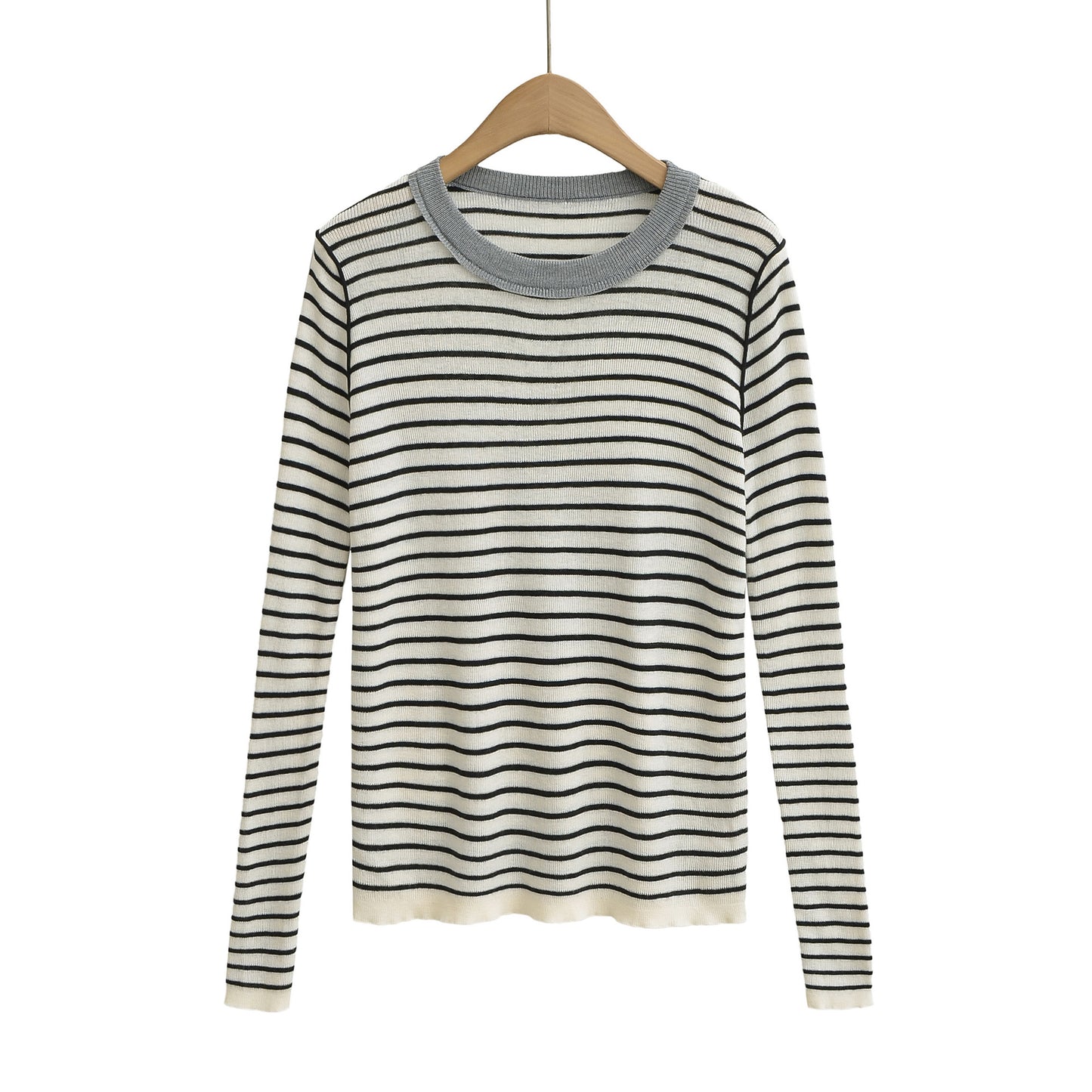 Pull-over à manches longues rayé pour femmes avec col rond Chic und Stil