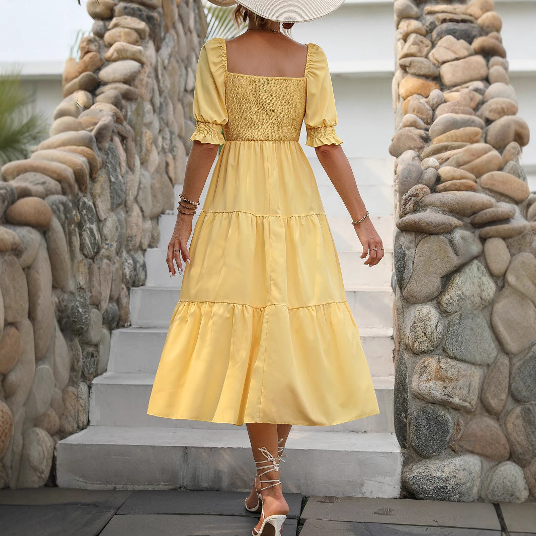 Robe maxi pour dames avec un élégant détail volant et une coupe animale Chic und Stil