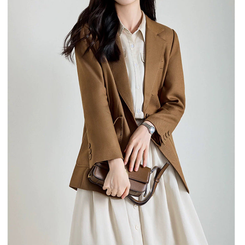 Blazer Structuré Femme avec Coupe Ajustée Chic und Stil