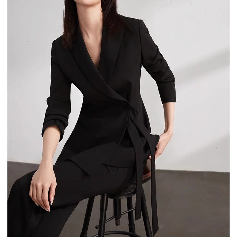 Tailored blazer and pants set for women Chic und Stil