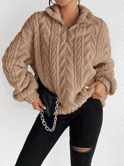 Dames Pull en molleton douillet avec col haut et détail zip Chic und Stil