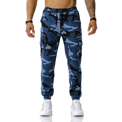 Camouflage cargo pants for men with elastic waistband and practical side pockets Chic and Style