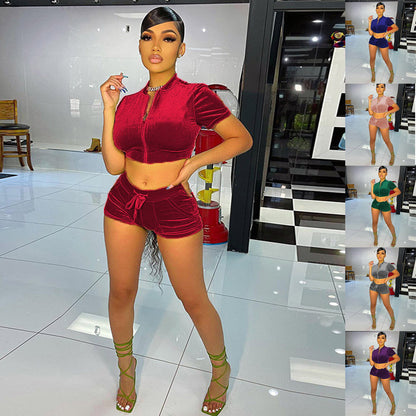 Ladies' sweatpants with short sleeves, practical pockets and modern zipper Chic and Style