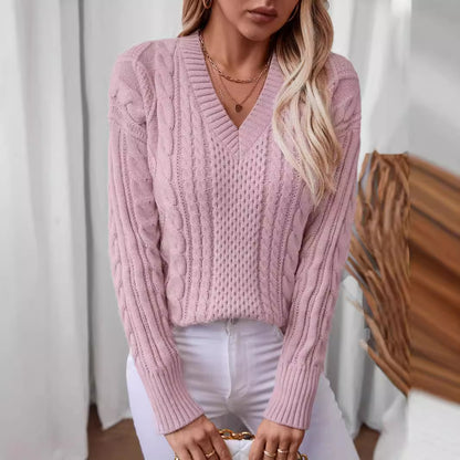 Pull en tricot féminin à décolleté en V profond et motif en torsades Chic und Stil