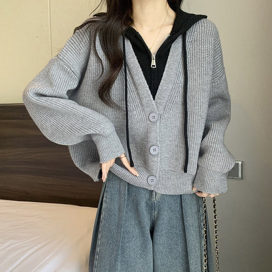 Cardigan tricot décontracté pour femmes avec détail de capuche et fermeture à boutons Chic und Stil