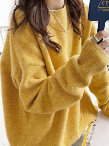 Oversized knitted pullover for women with a soft material and a relaxed fit Chic and Style