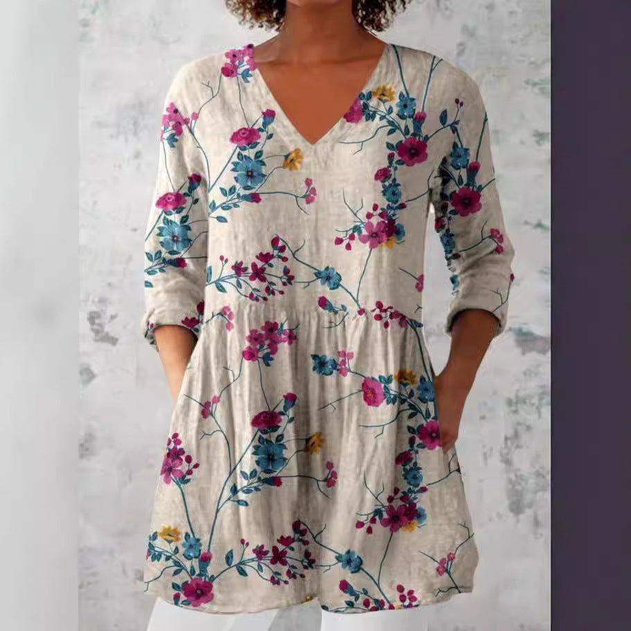 Robe chemise pour femmes avec un design floral et des poches pratiques Chic und Stil