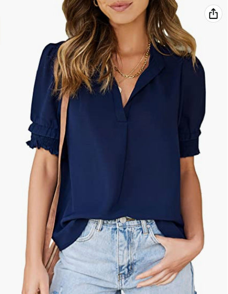 Blouse à manches courtes pour femmes avec des manches froncées et un col montant Chic und Stil