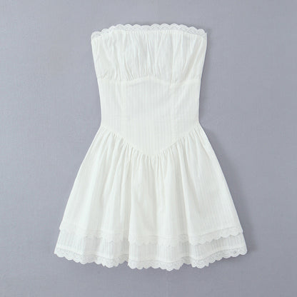 Robe courte sans bretelles pour dames avec délicate dentelle et jupe fluide Chic und Stil