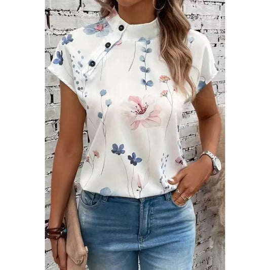 Blouse pour femmes avec motif floral et détail unique de bouton, à manches courtes Chic und Stil