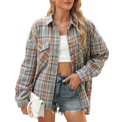 Chemisier à carreaux pour femmes avec coupe oversized et poches poitrine Chic und Stil