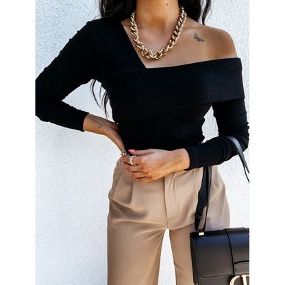 Asymmetrical one-shoulder t-shirt for women Chic und Stil