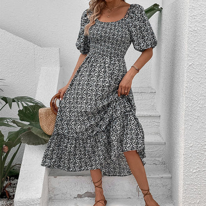 Robe maxi femme avec imprimé floral et détail dos croisé Chic und Stil