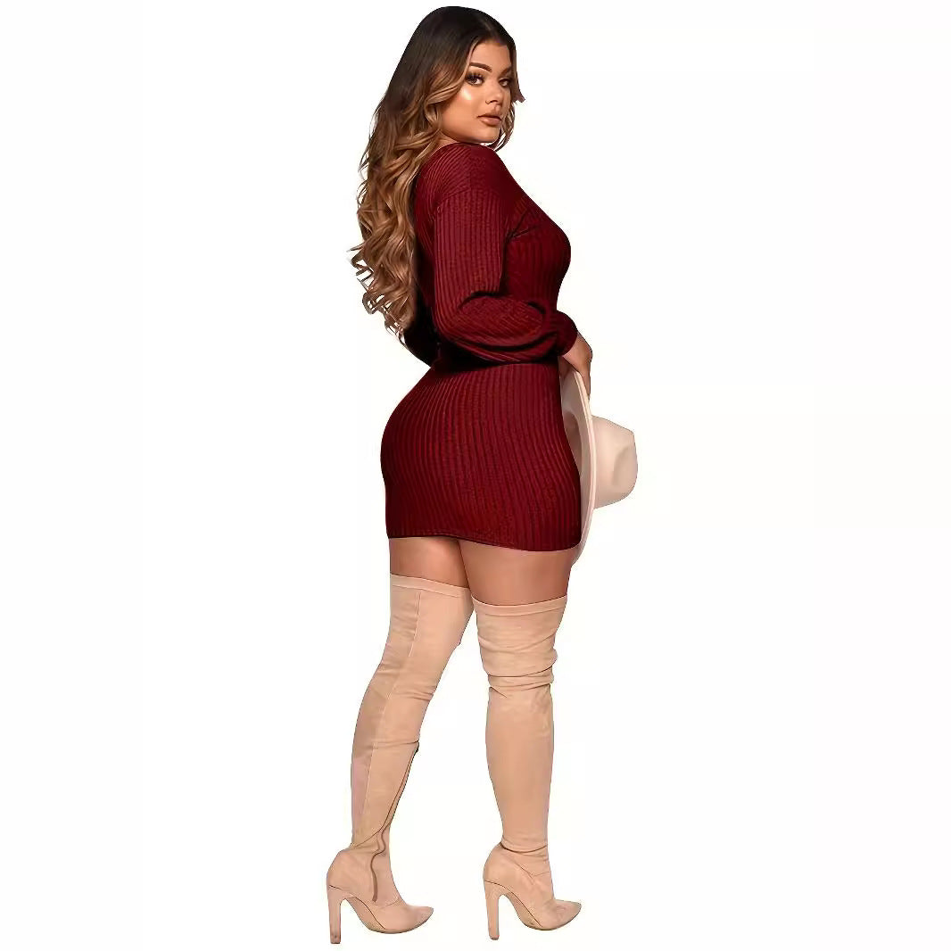 Robe mini ajustée pour femmes avec fronces et décolleté en V Chic und Stil