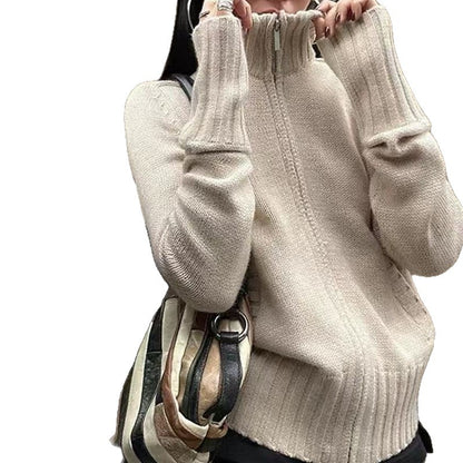 Pull en tricot pour femmes avec col montant haut et structure côtelée Chic und Stil