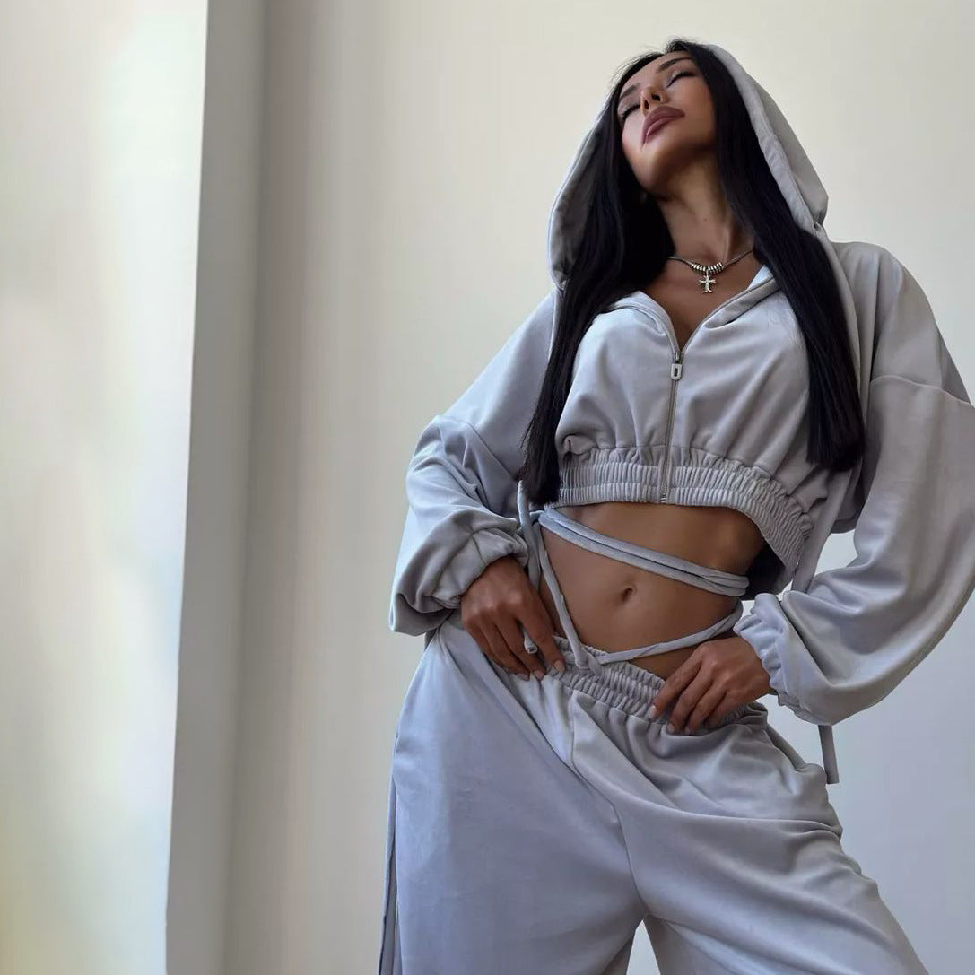 Casual tracksuit for women with hooded top and wide-leg pants Chic and Style