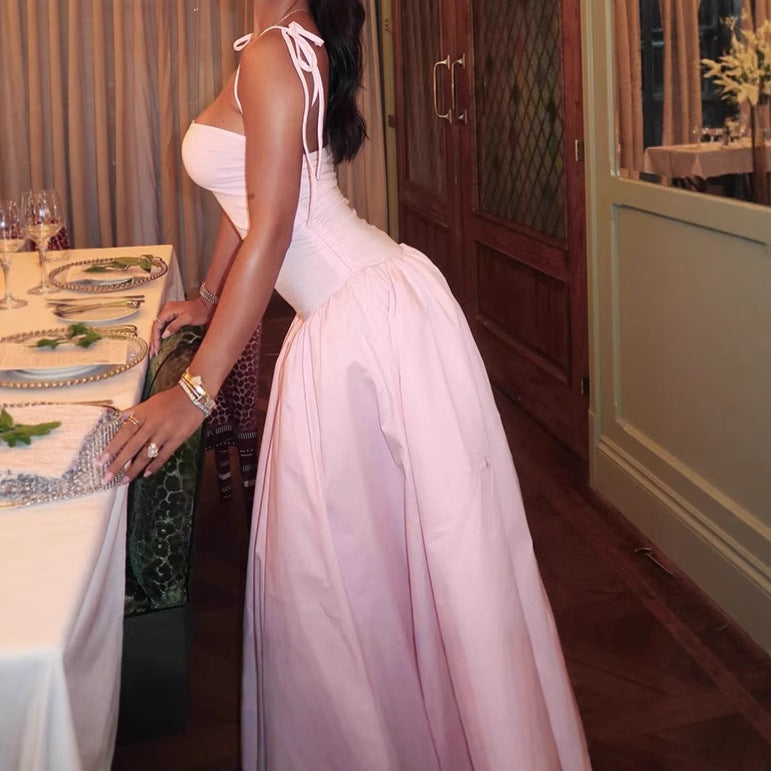 Dames Robe de soirée élégante avec design sans épaule et jupe fluide Chic und Stil