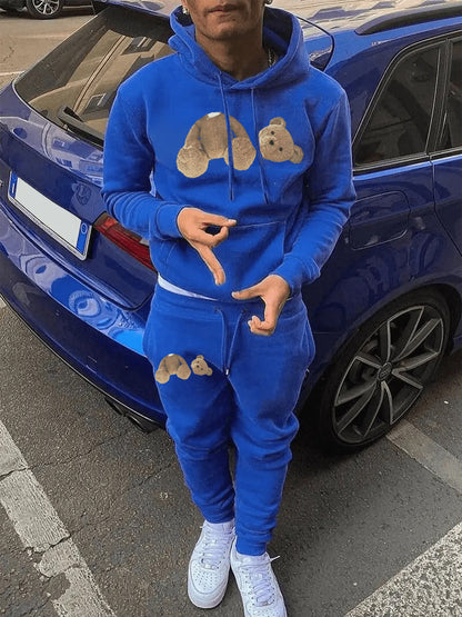 Women's sweatshirt and jogger pants set with a cute bear design Chic und Stil