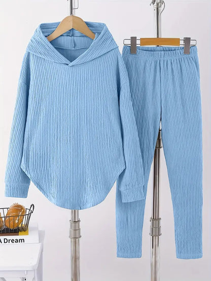 Chic and Style textured design casual sweatshirt and pants set for women