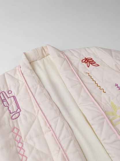 Dames doudoune avec design de broderie créatif Chic und Stil