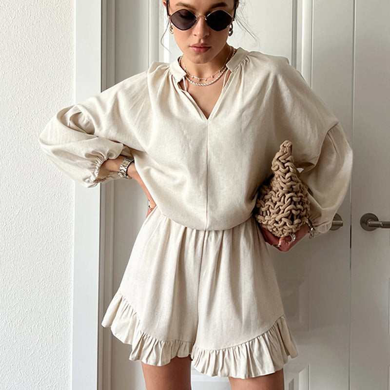 Ensemble de blouse et shorts pour femmes à détails volantés et coupe décontractée Chic und Stil