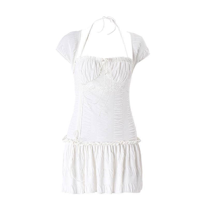 Robe mini à manches courtes pour femmes avec détails volantés et coupe cintrée Chic und Stil