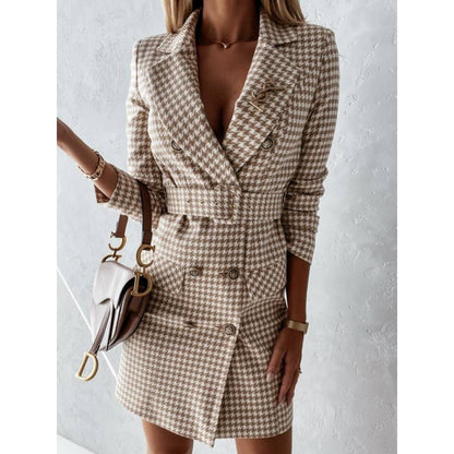 Robe chemise pour femmes au design classique pied-de-poule avec élégante taille cintrée et double rangée de boutons Chic und Stil
