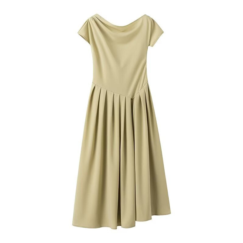 Robe midi femme avec jupe plissée élégante et décolleté en bord à vif Chic und Stil