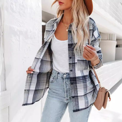 Chemise à carreaux décontractée pour femmes avec poches plaquées Chic und Stil