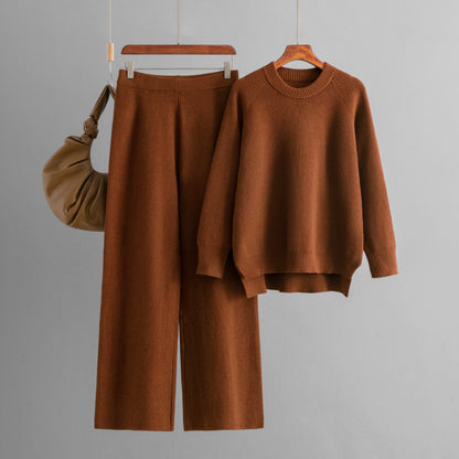 Casual knit lounge set for women with a loose top and comfortable pants Chic and Style