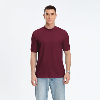 Haut à manches courtes pour hommes avec col montant moderne et tissu texturé Chic und Stil
