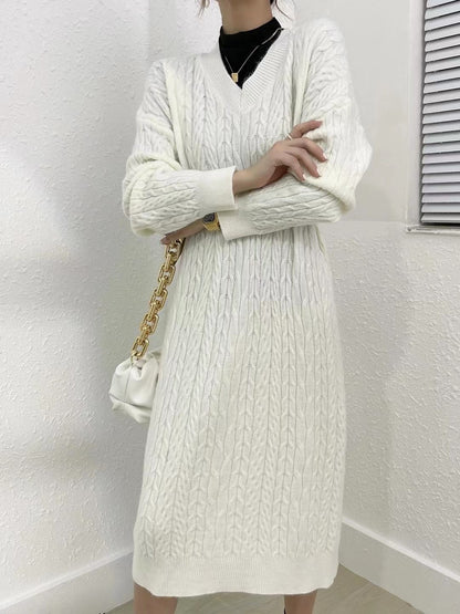Robe tricot femme avec motif cable et décolleté en V profond Chic und Stil