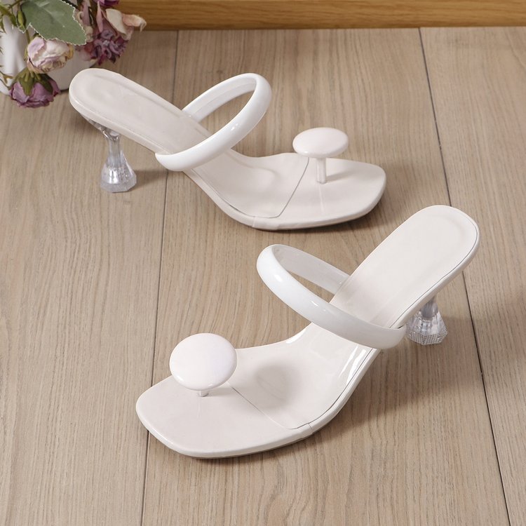 Sandales élégantes pour dames avec talon transparent et design à la mode Chic und Stil