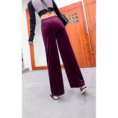 Soft and casual lounge pants in velvet for ladies Chic und Stil