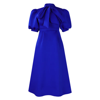 Robe midi femme avec un élégant noeud et des manches bouffantes Chic und Stil