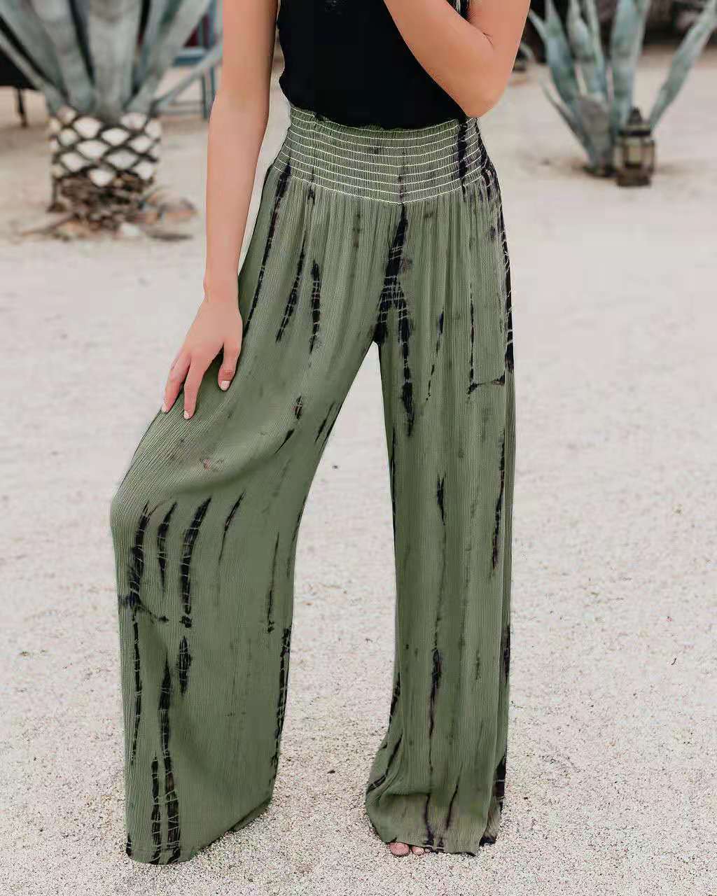 Wide palazzo pants for women with elastic waist and trendy print Chic and Style