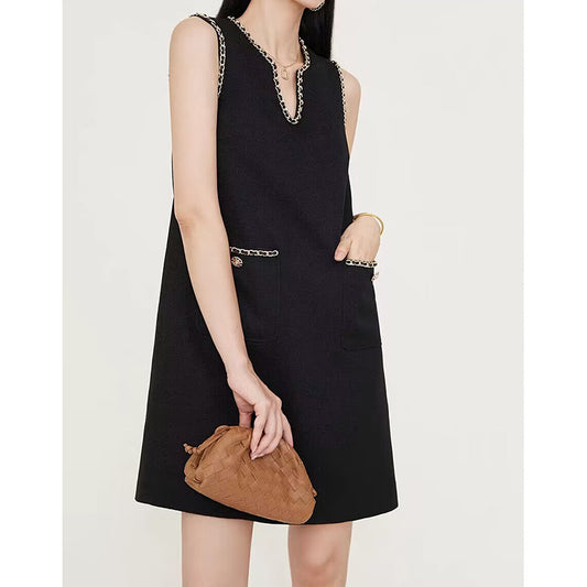Robe élégante pour femmes avec détail en chaîne Chic und Stil