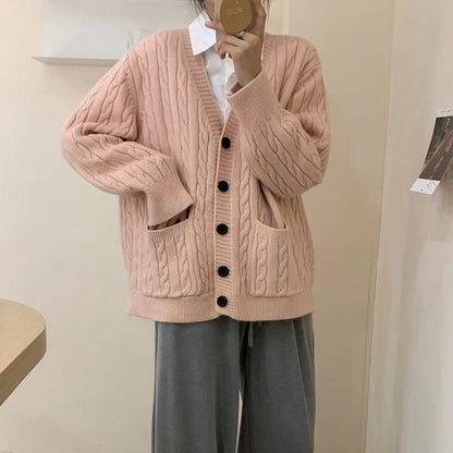 Dames gilet en gros tricot avec motif en trèfle et poches pratiques Chic und Stil