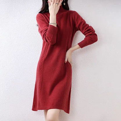 Robe tricotée élégante pour femmes avec de fins motifs en torsades Chic und Stil